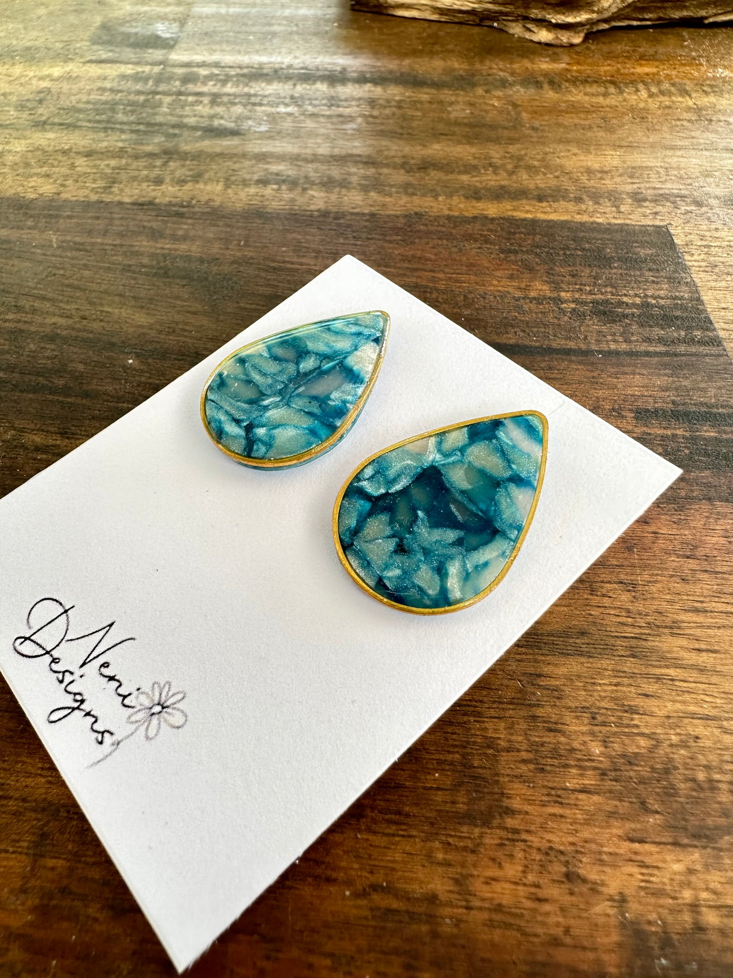 'tear drop' shimmer green