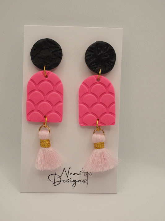 'maya' with tassels (pink and black)