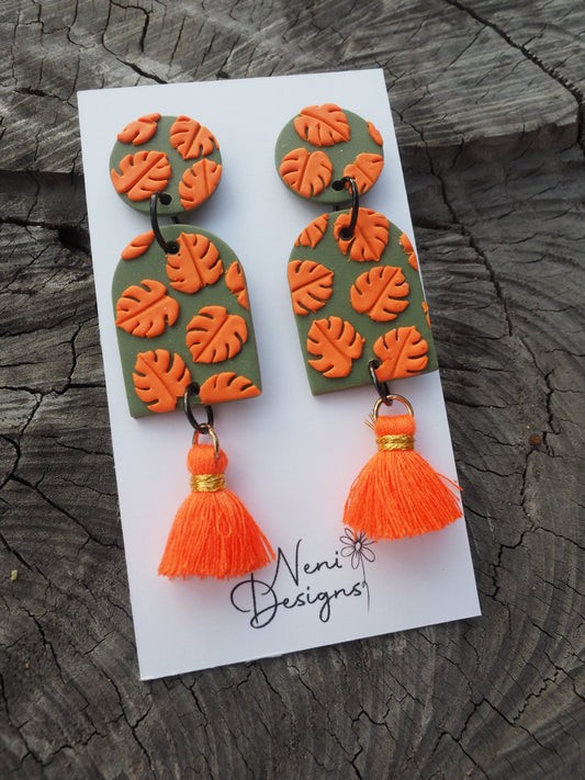 'maya' (green with orange leaves)