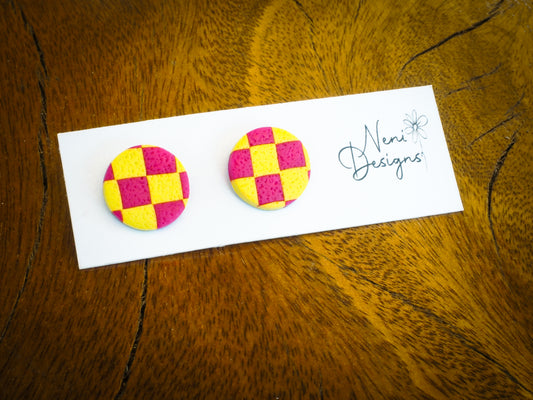 yellow and purple checker round stud