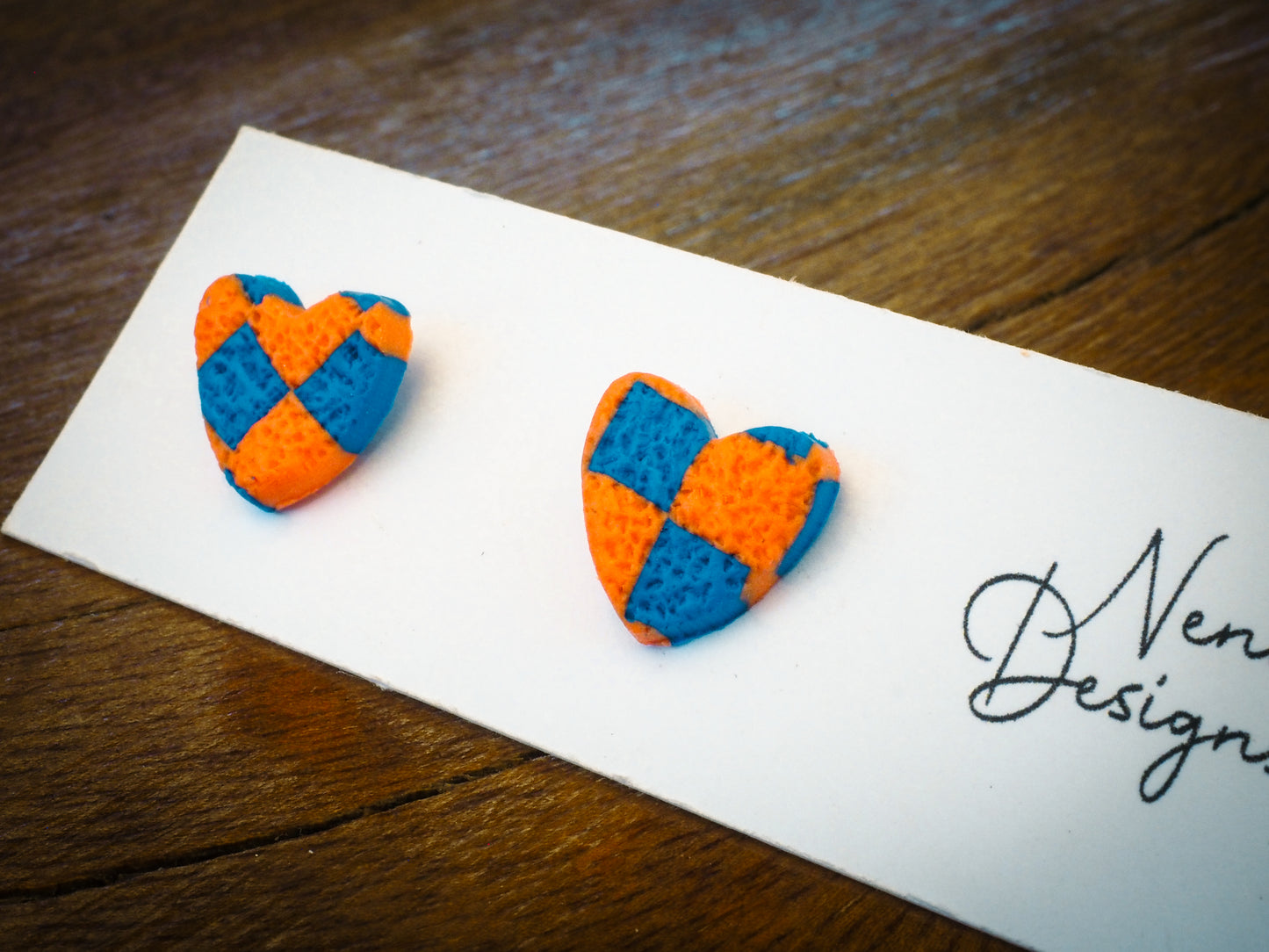 blue and orange checker heart small stud