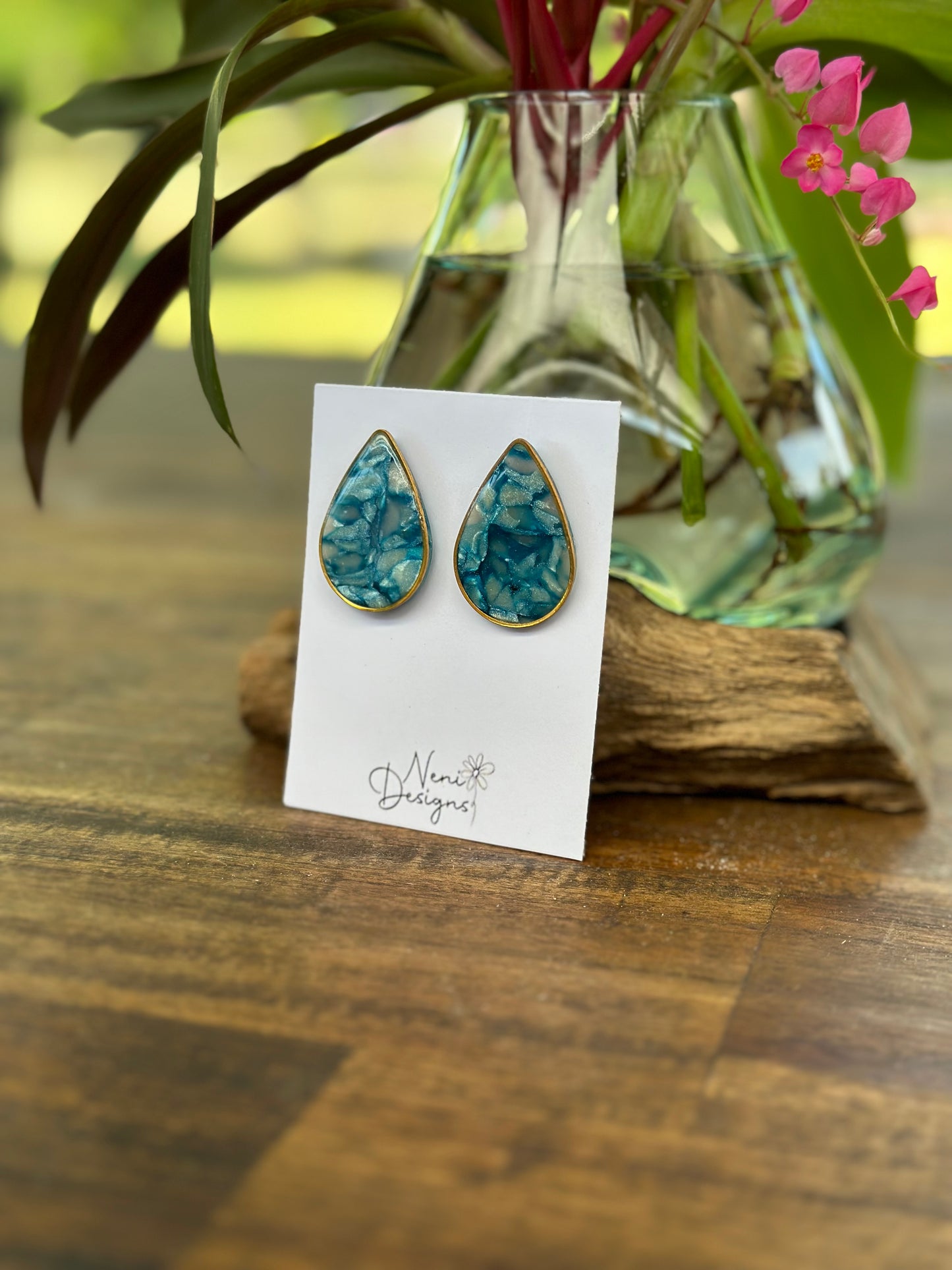 'tear drop' shimmer green