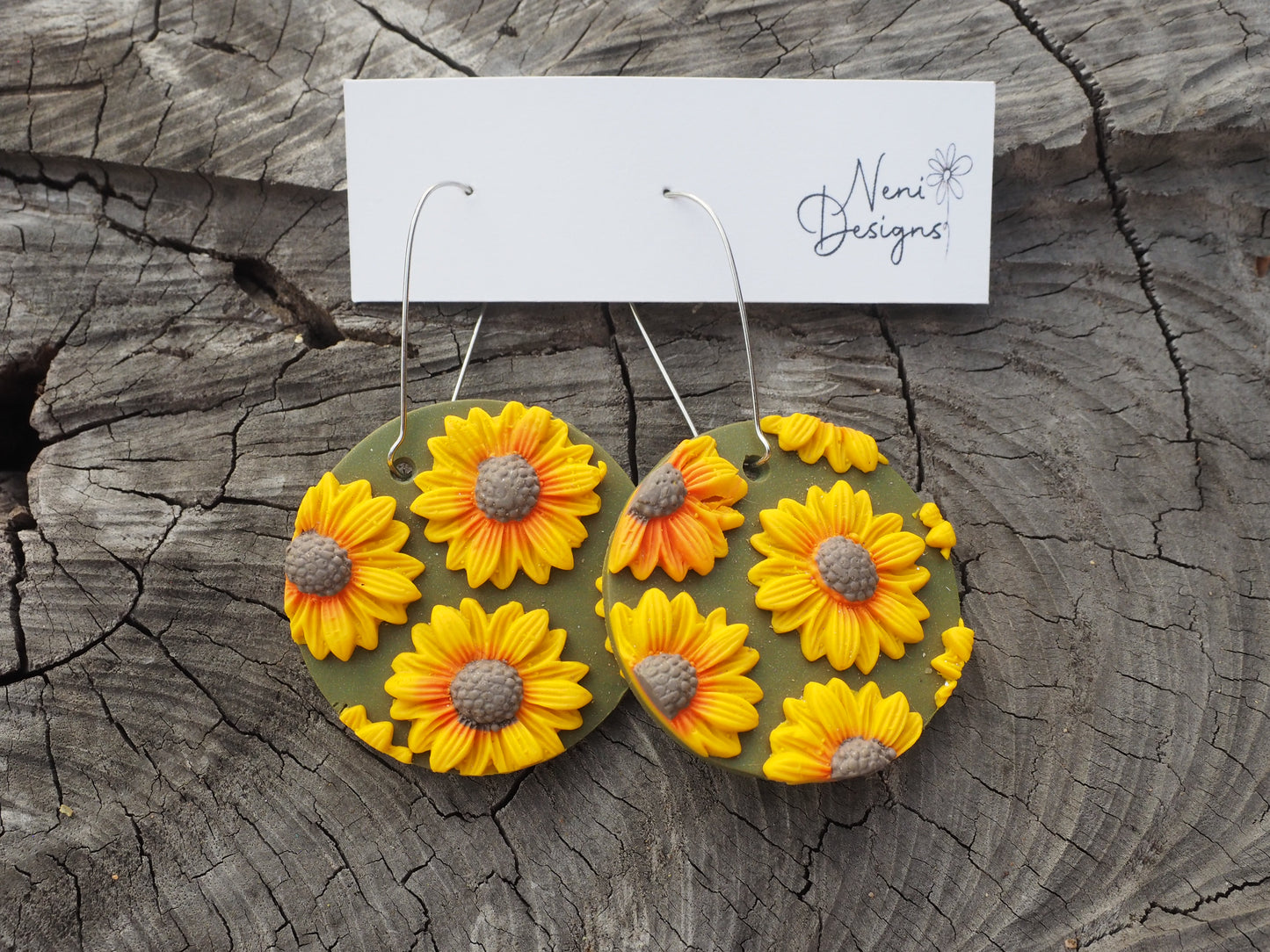 'evita' (green with sunflowers)