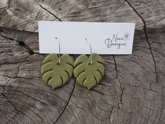 'monstera' (olive green)